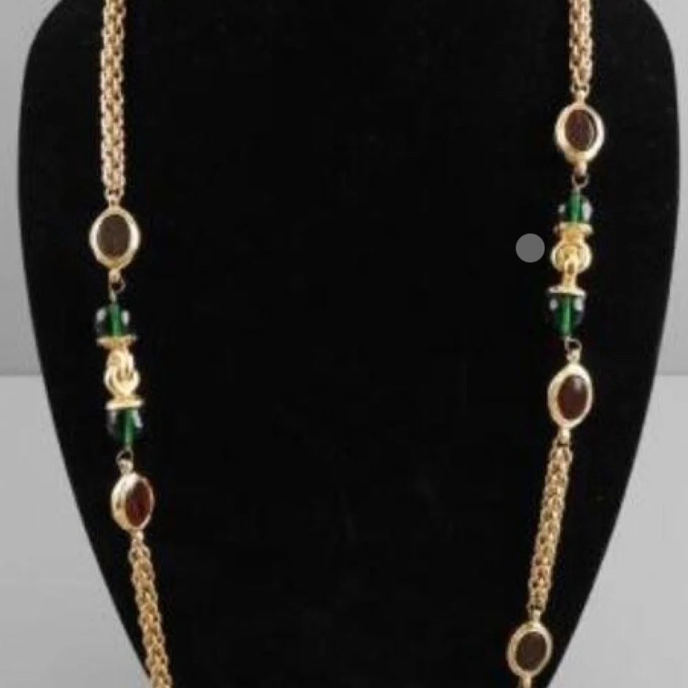 Gorgeous Vintage CHANEL Gripoix Gold Tone - Picture 12 of 12